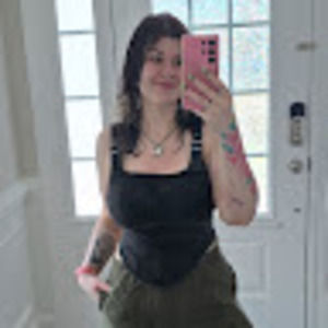 Meet your Posher, Leanna